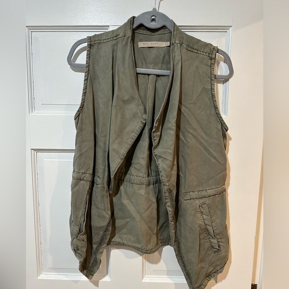 Max Jeans women’s vest, size extra small, never worn